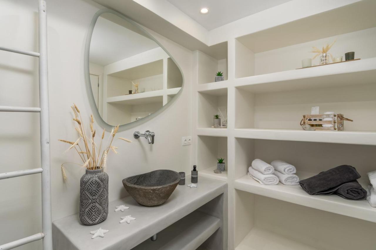 Kapetan Giannis Suite Adamantas  ภายนอก รูปภาพ