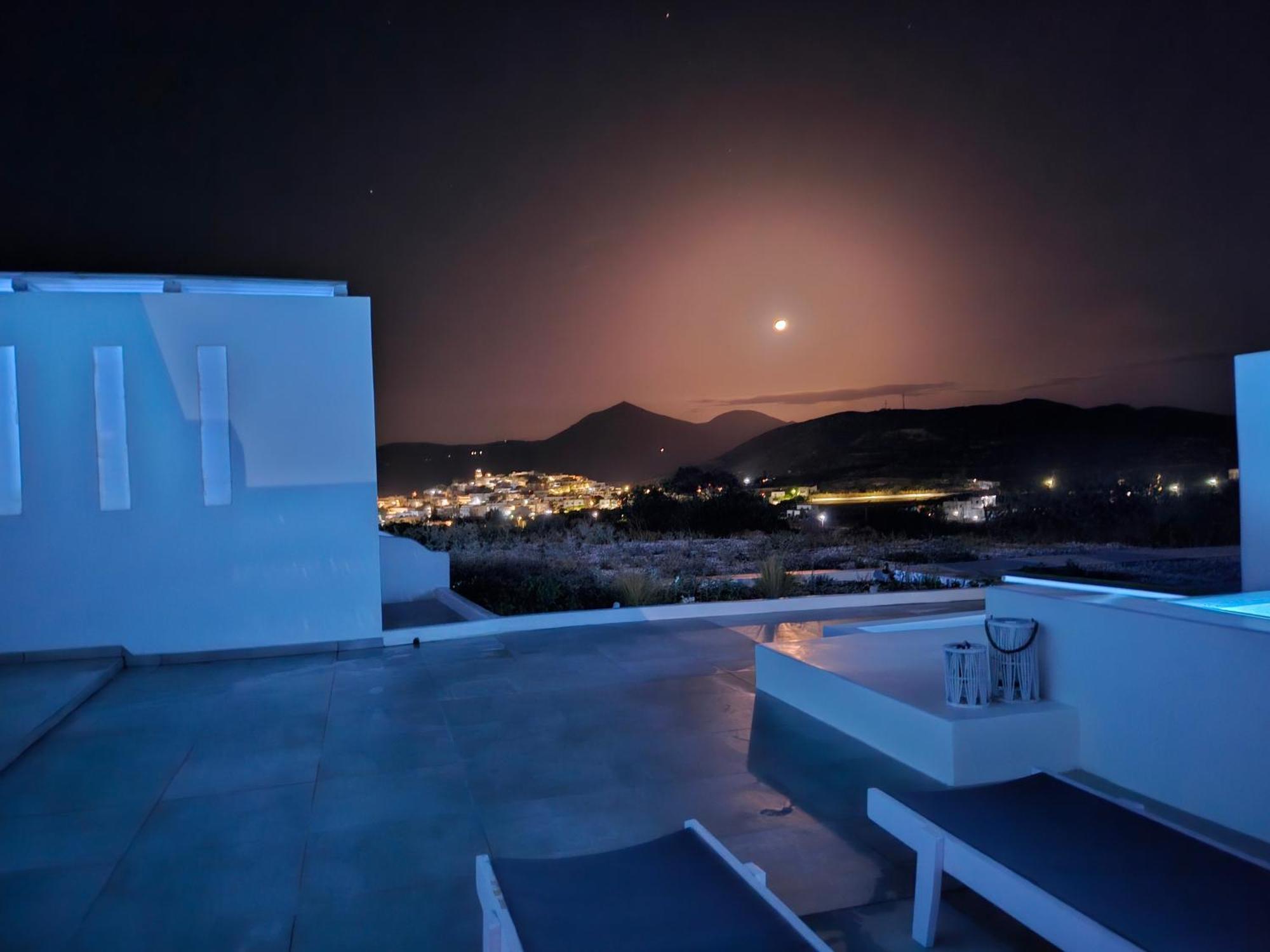 Kapetan Giannis Suite Adamantas  ภายนอก รูปภาพ