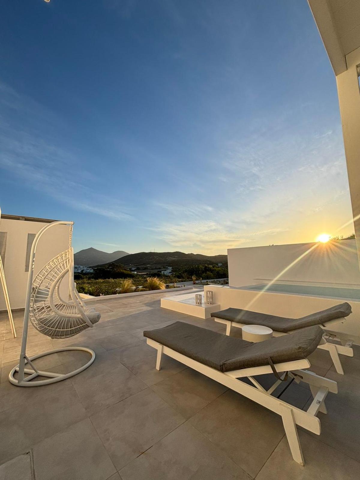 Kapetan Giannis Suite Adamantas  ภายนอก รูปภาพ